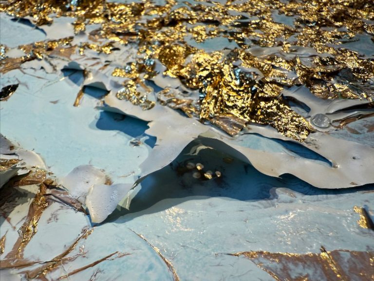 Panneau Or 8 detail Tout se reflète dans tout